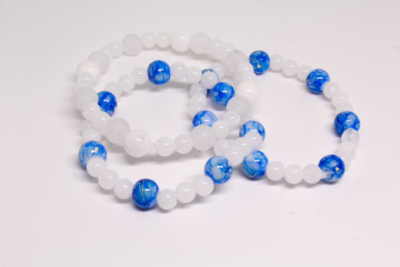 1pc. Holla for a dolla bracelet